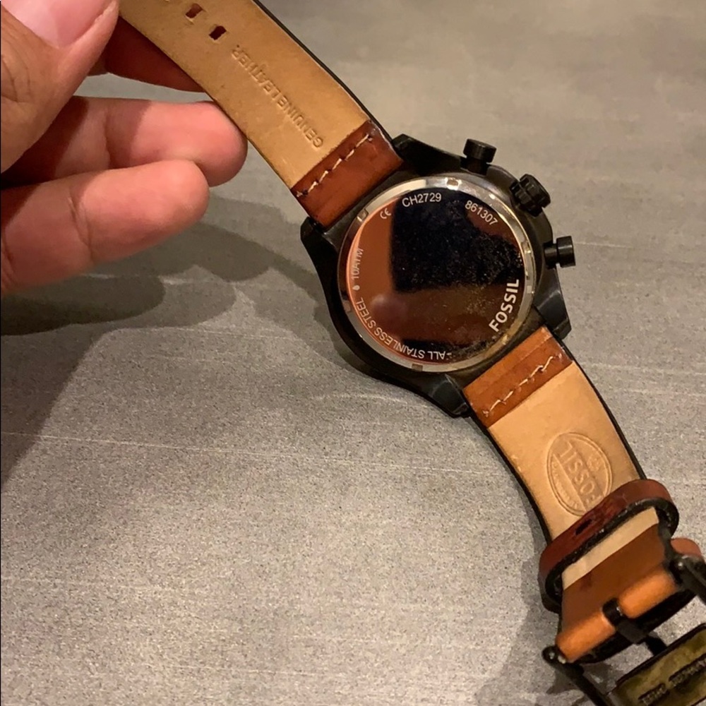 Fossil Watch - Picture 5 of 5